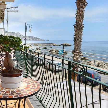 Апартаменти Sun Sea House Taormina Джардіні-Наксос Екстер'єр фото