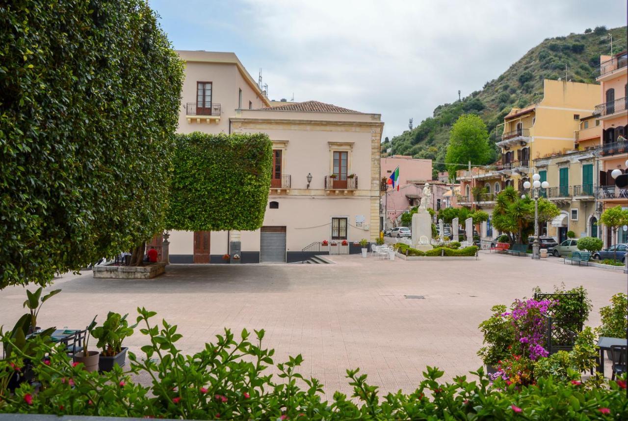 Апартаменти Sun Sea House Taormina Джардіні-Наксос Екстер'єр фото